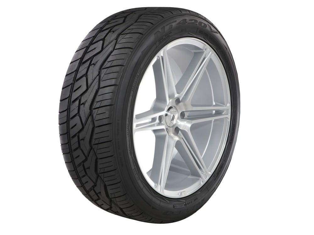 Nitto NT420V 285/40R20