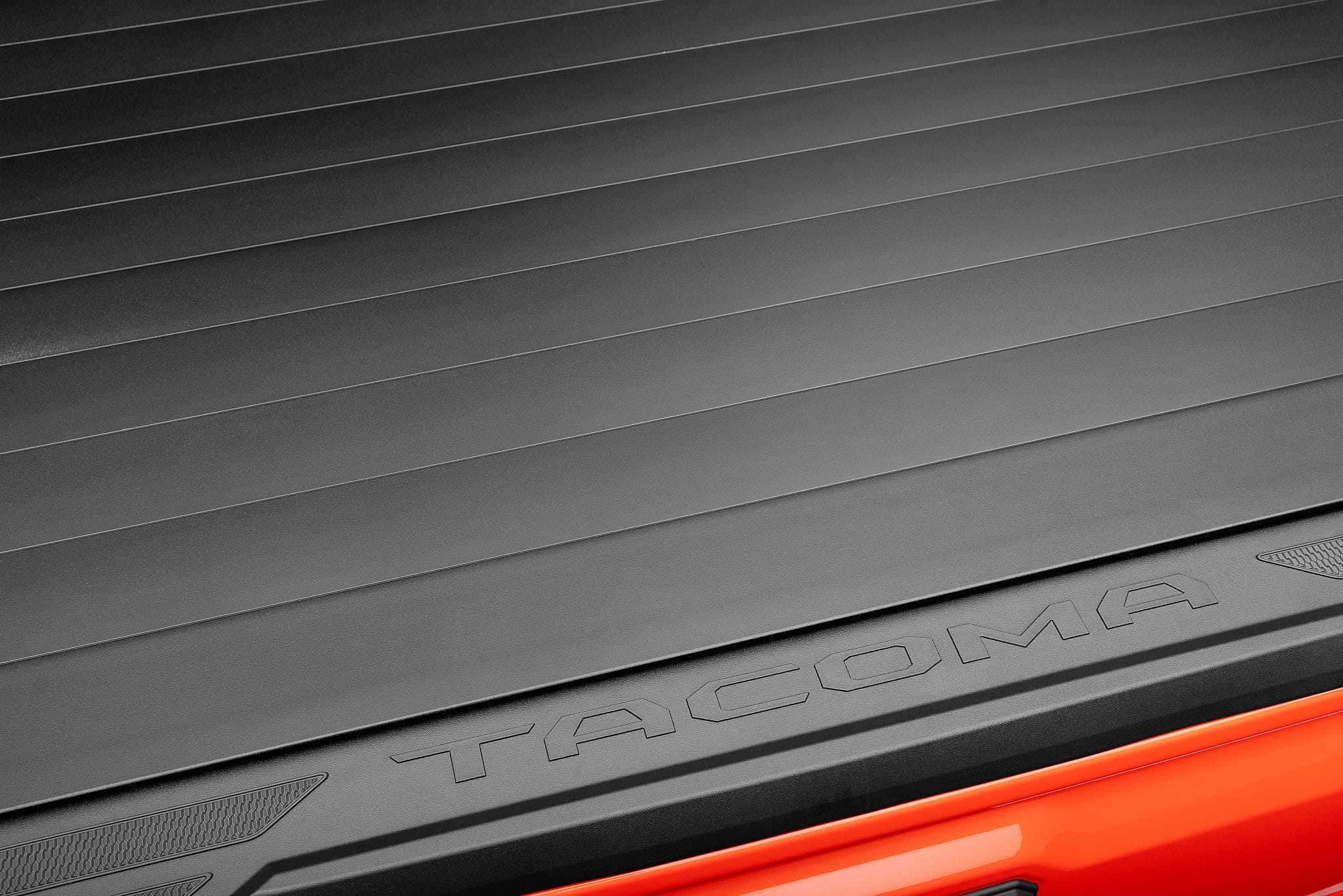 Retrax PowertraxPRO MX - 2024-26 Toyota Tacoma 5' with Deck Rail System (90870)