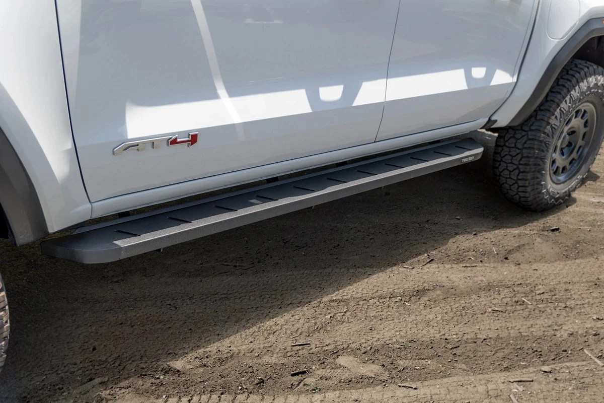 Go Rhino RB10 Running Boards Kit - 2015-2026 Chevrolet Colorado / 2015-2026 GMC Canyon (63423580PC)