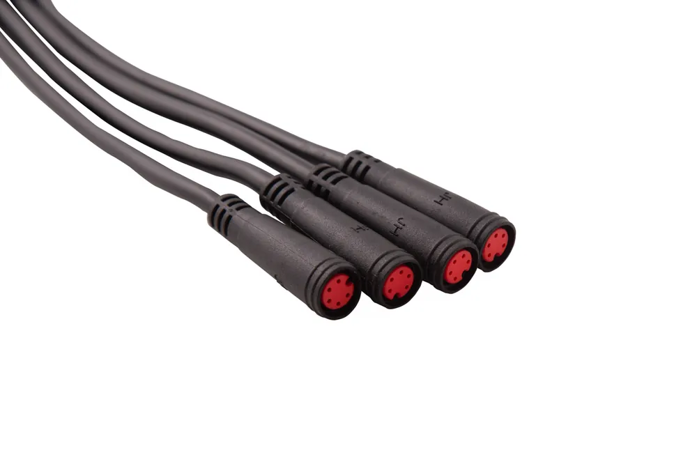 Diode Dynamics RGBW M8 5-Pin 2-Way Splitter (DD4141)