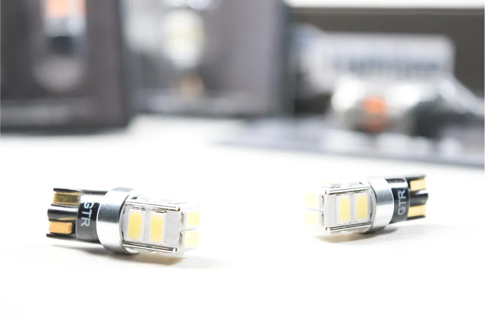 T10/194: GTR 10-Chip Canbus LED (Amber) - view 2