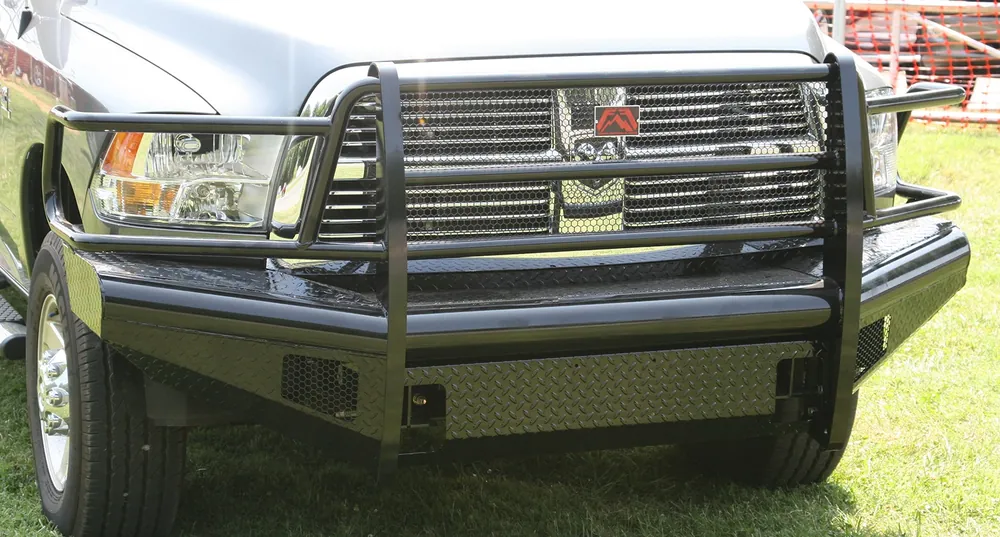 Fab Fours Black Steel Front Bumper - Ram 2500-5500 (DR10-S2960-1)