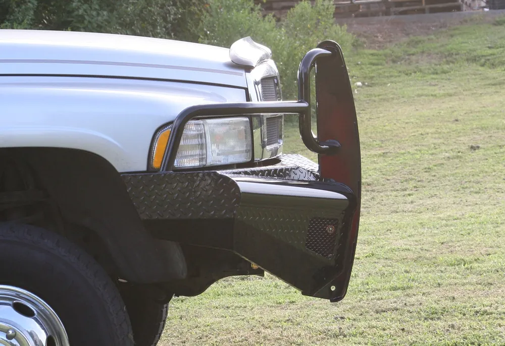 Fab Fours Black Steel Front Bumper - Ram 2500-5500 (DR94-S1560-1)