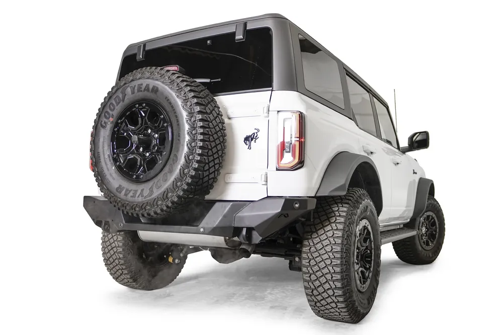 Fab Fours Premium Rear Bumper - Ford Bronco (FB21-Y5251-1)