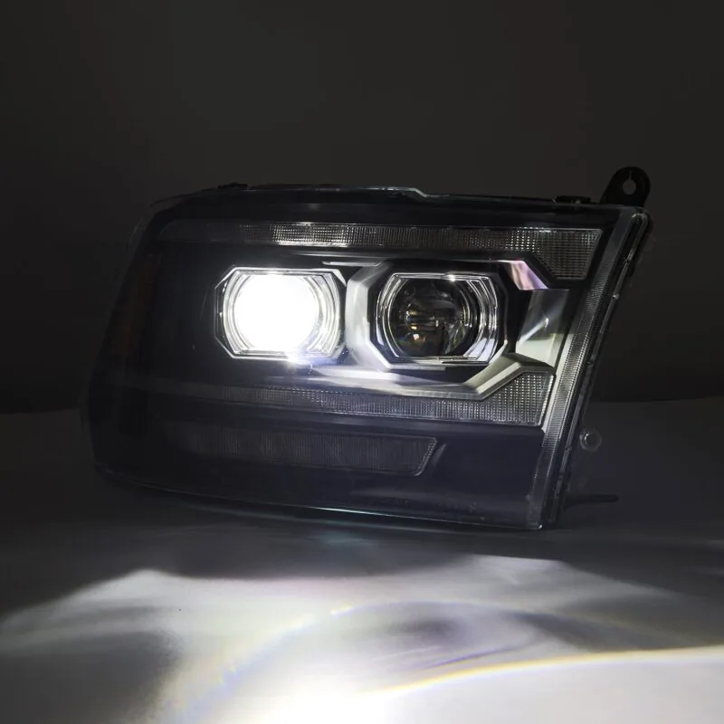 AlphaRex Luxx-Series Projector Headlights (880560)
