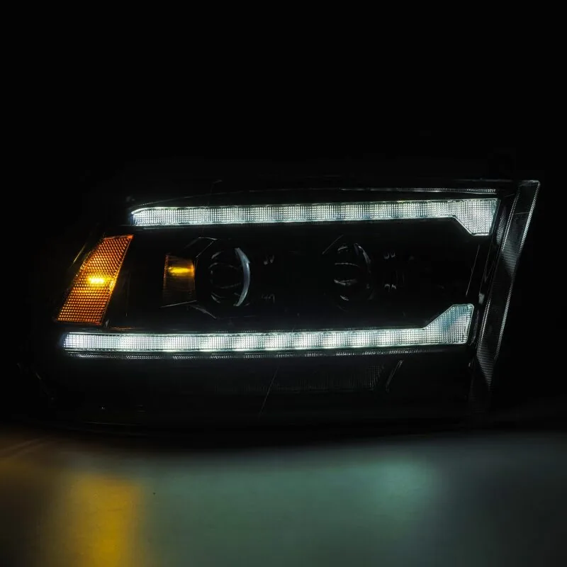 AlphaRex Luxx-Series Projector Headlights (880560)