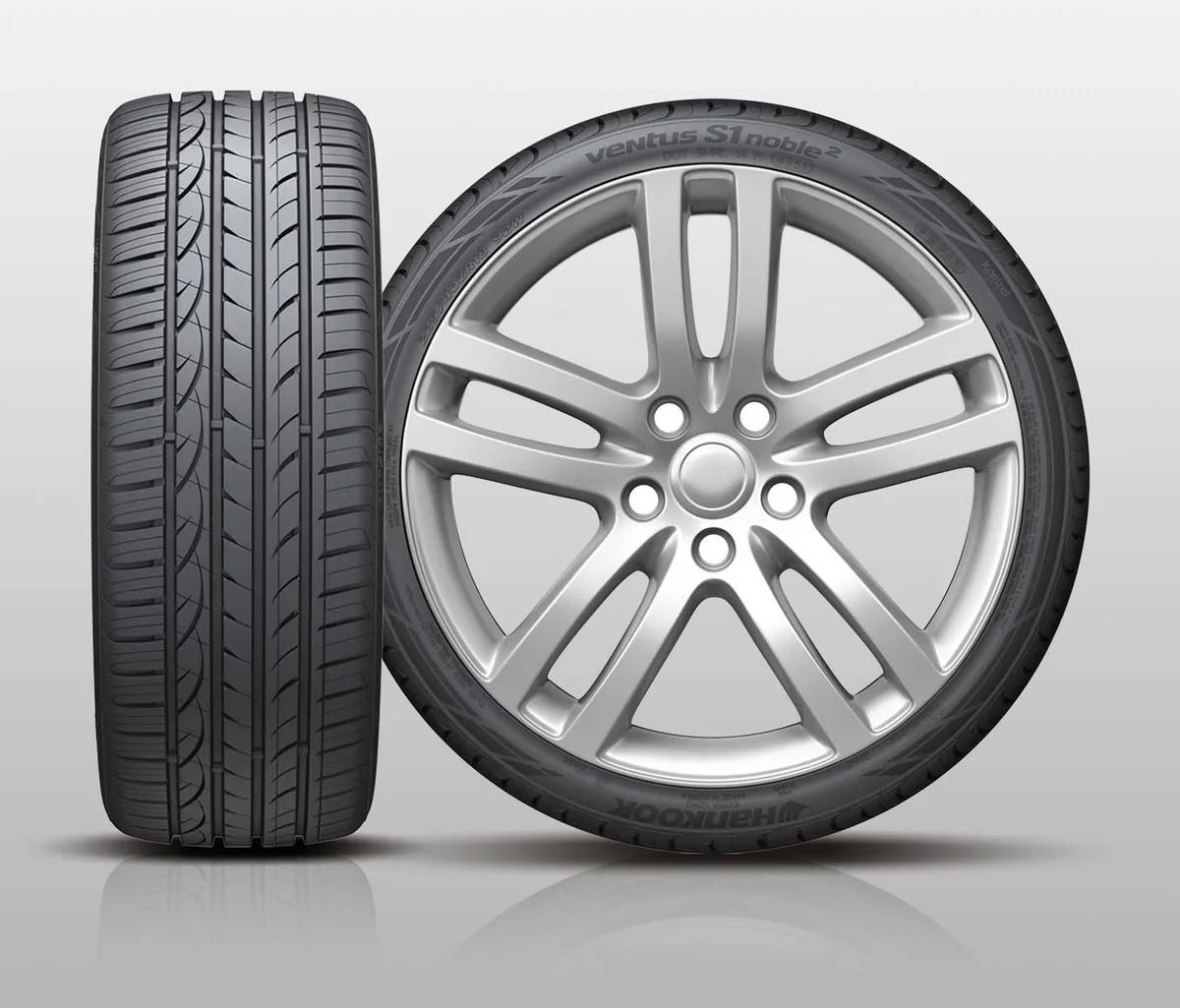 Hankook Ventus S1 Noble2 H452 tire - tread view