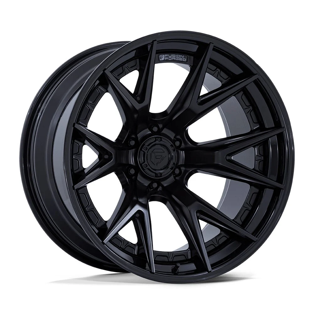 Fuel Off-Road FC402 Catalyst in Matte Black / Gloss Black - photo may show a different lug count; this part is 6x135