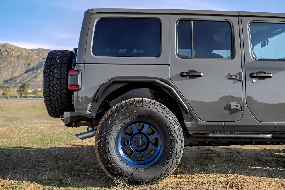DV8 Offroad Jeep Wrangler JL Spec Series Tube Fenders (FDJL-06)