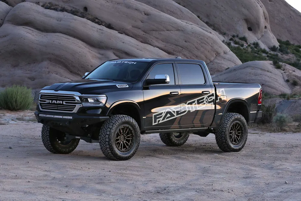 Fabtech Dirt Logic 2.5 Resi Coil Over Shock Absorber - 2019-2021 Ram 1500 (FTS23206)